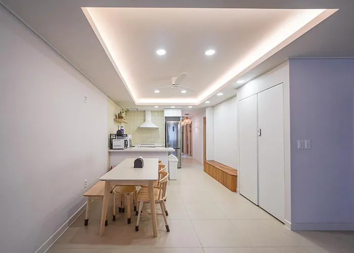 Gwangan 273 Apartment *